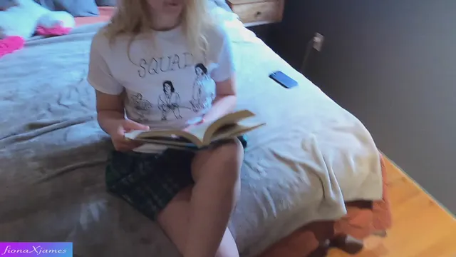 Now that I’m in a freeuse apartment, my roommates have been drilling my holes at every opportunity 🤤