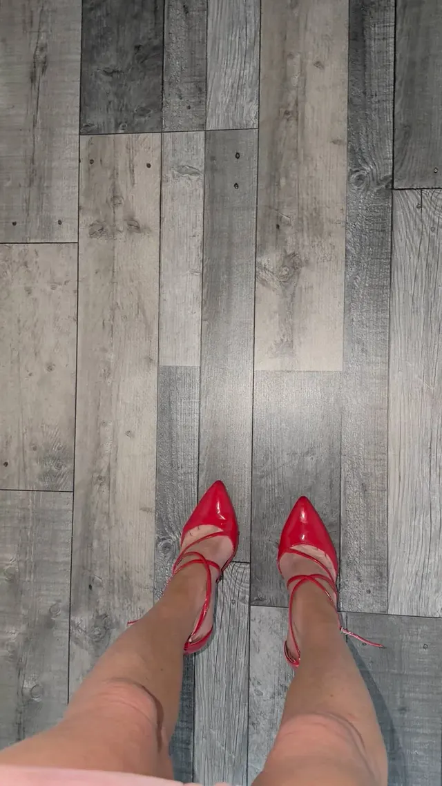 Are older wife's attractive to you, yes or no ?