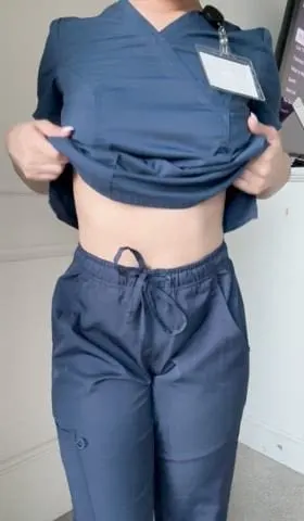 im that naughty nurse that flashes at work