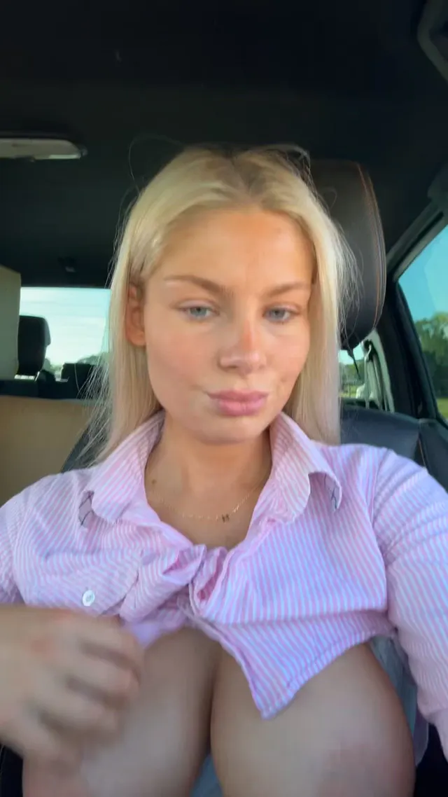 We both know natural tits have the best recoil