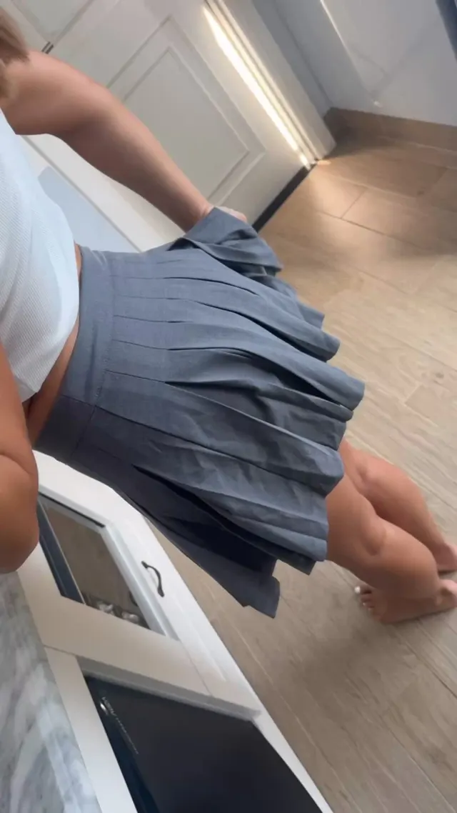 I don't wear any thong under my secretary skirt