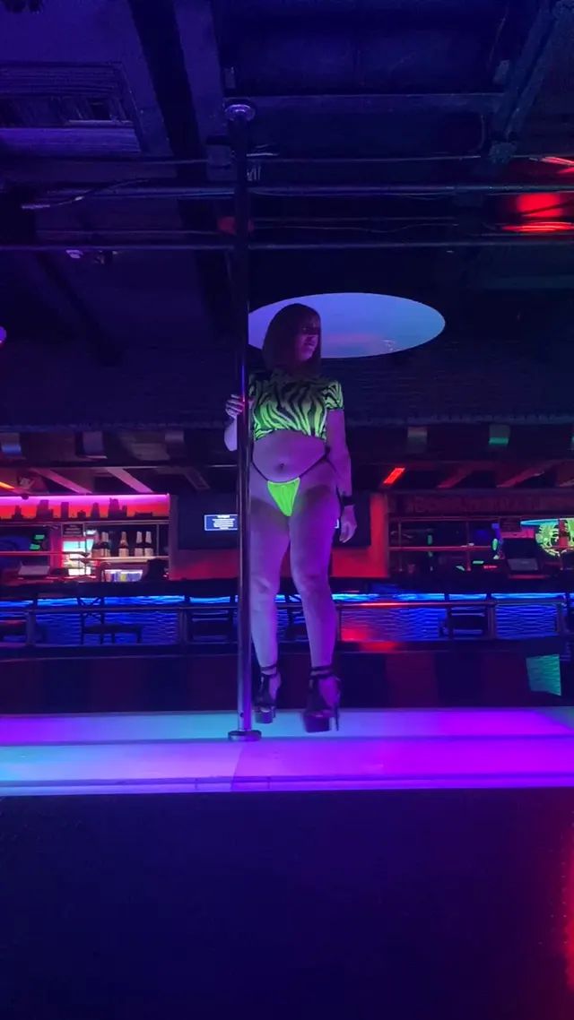 HAPPY NEW YEAR, JAYBIRDS! 🎉 Twerking into 2026 like...