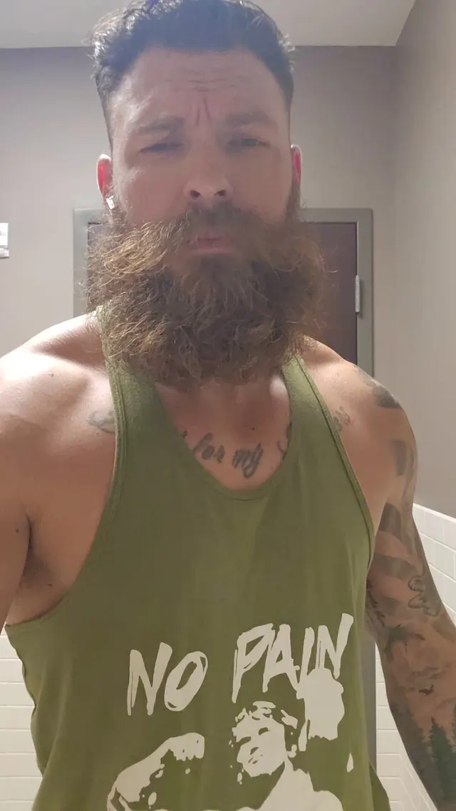 Ever catch yourself staring at that guy at the gym and wondering what he’s hiding under those shorts? Well here you go!