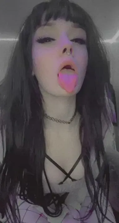 Maybe I should post another cumshot ahegao for you guys soon? 🥰