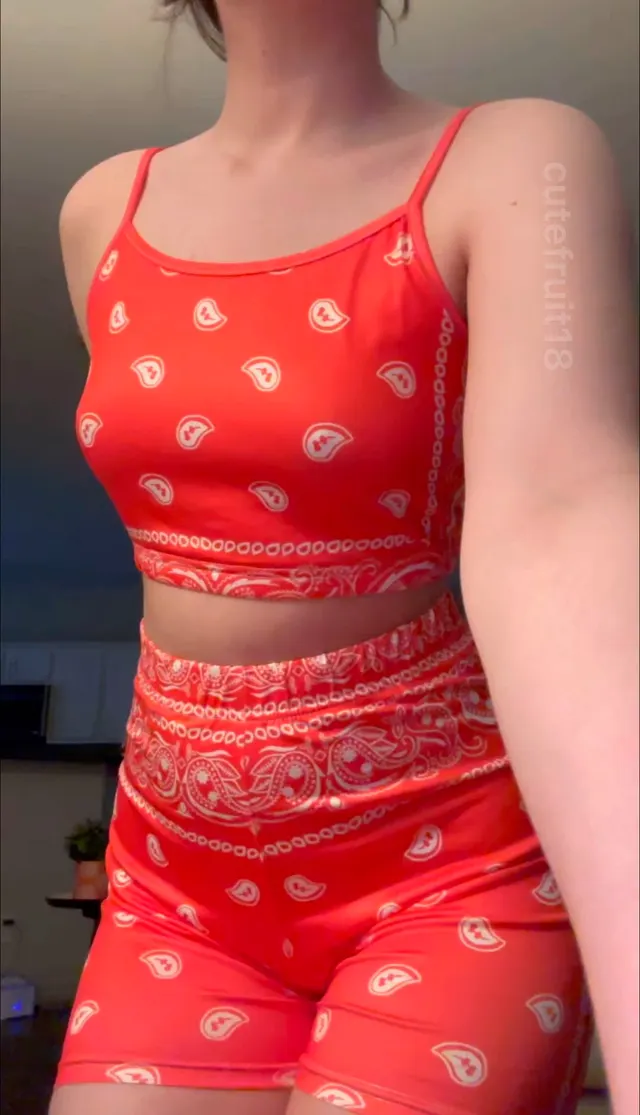 it's a "no panties" kind of day c: