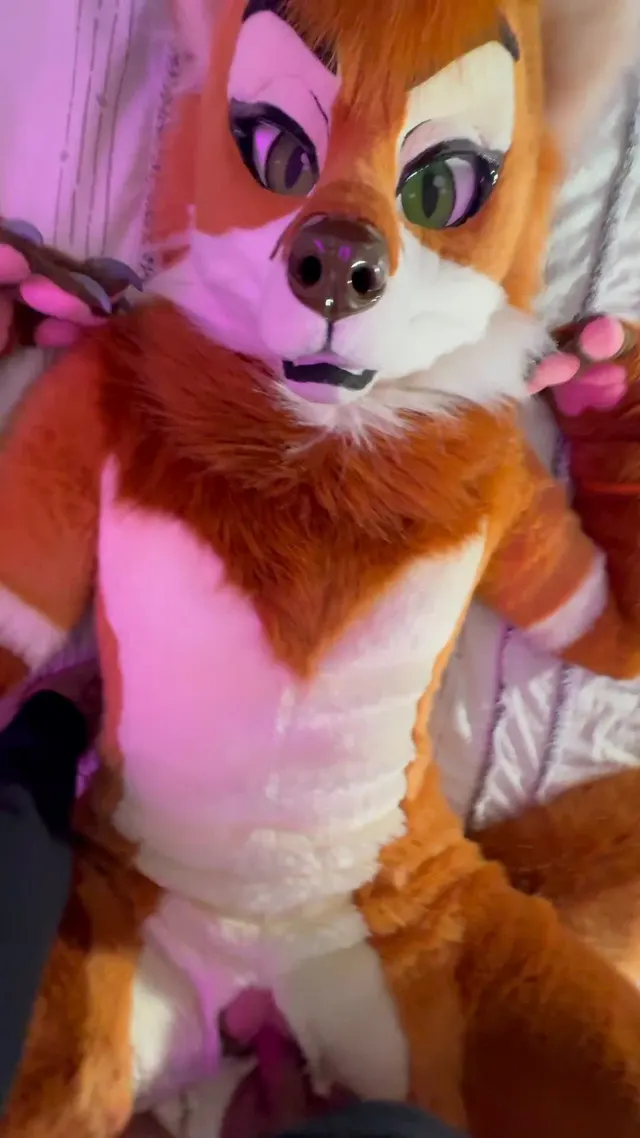 POV you couldn’t resist the alluring vixen ~ 🦊😘