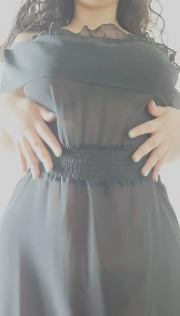 Dare me to start wearing this dress out o[f] the house 🙈