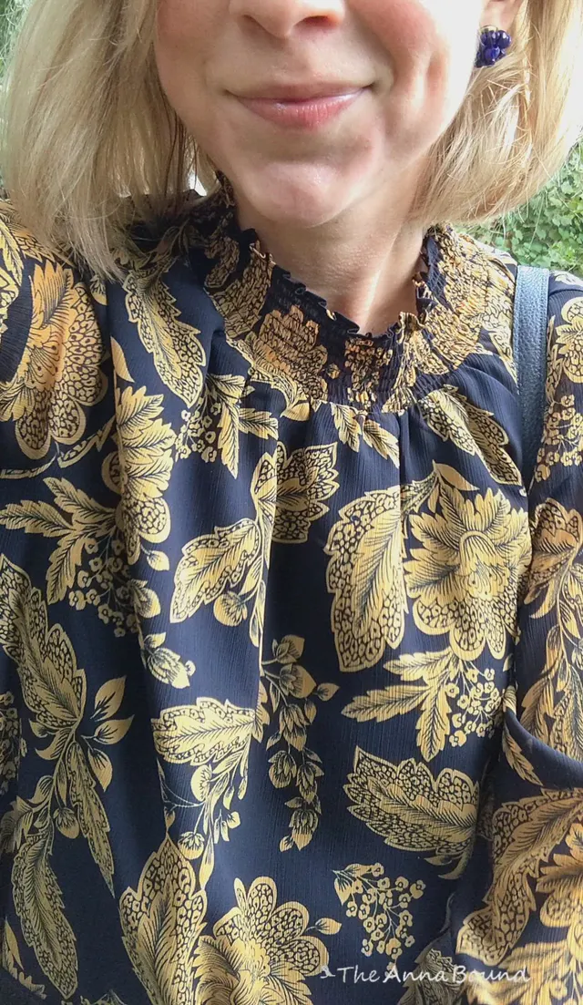 Sometimes it's just a 'butt plug at work' kind of day...