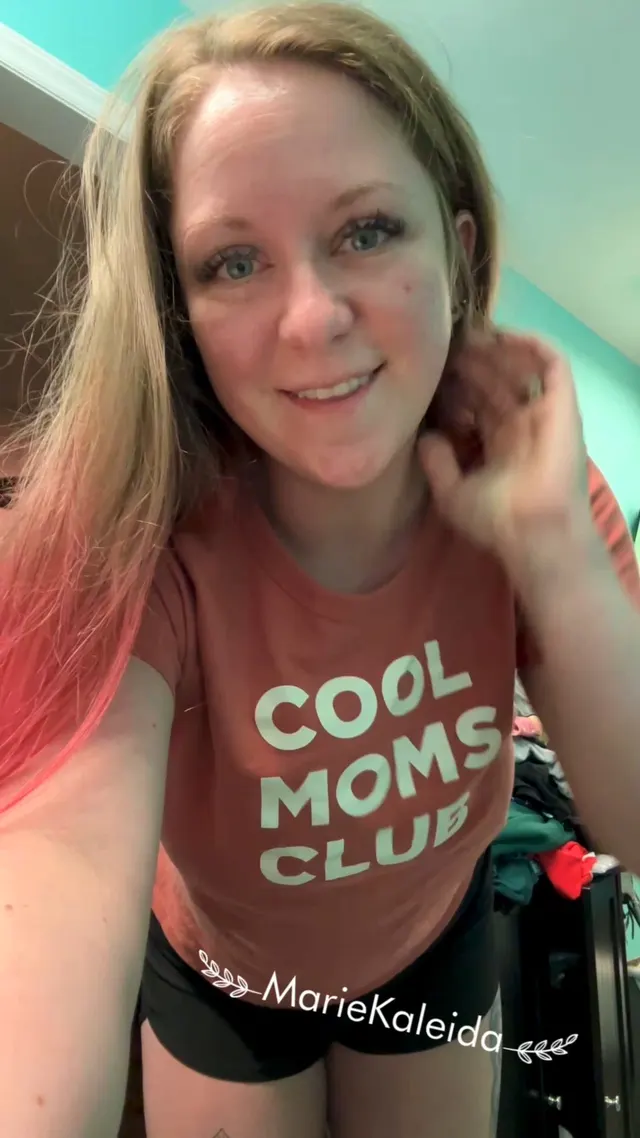 Wonder if the dads at pick up fantasize about my tits 