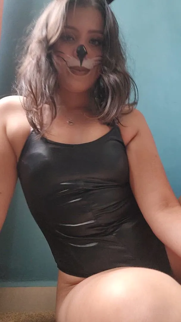 [Irinasweet1] Live now I Want play with my pussy happy Halloween