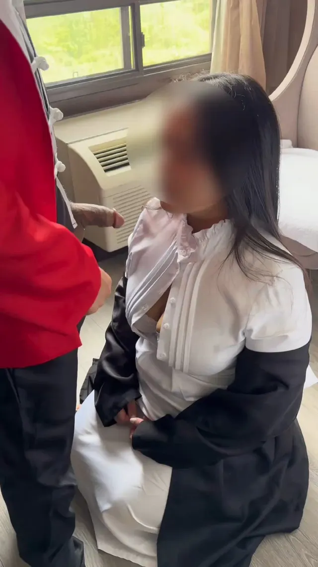 Asian slut on her knees during anime convention