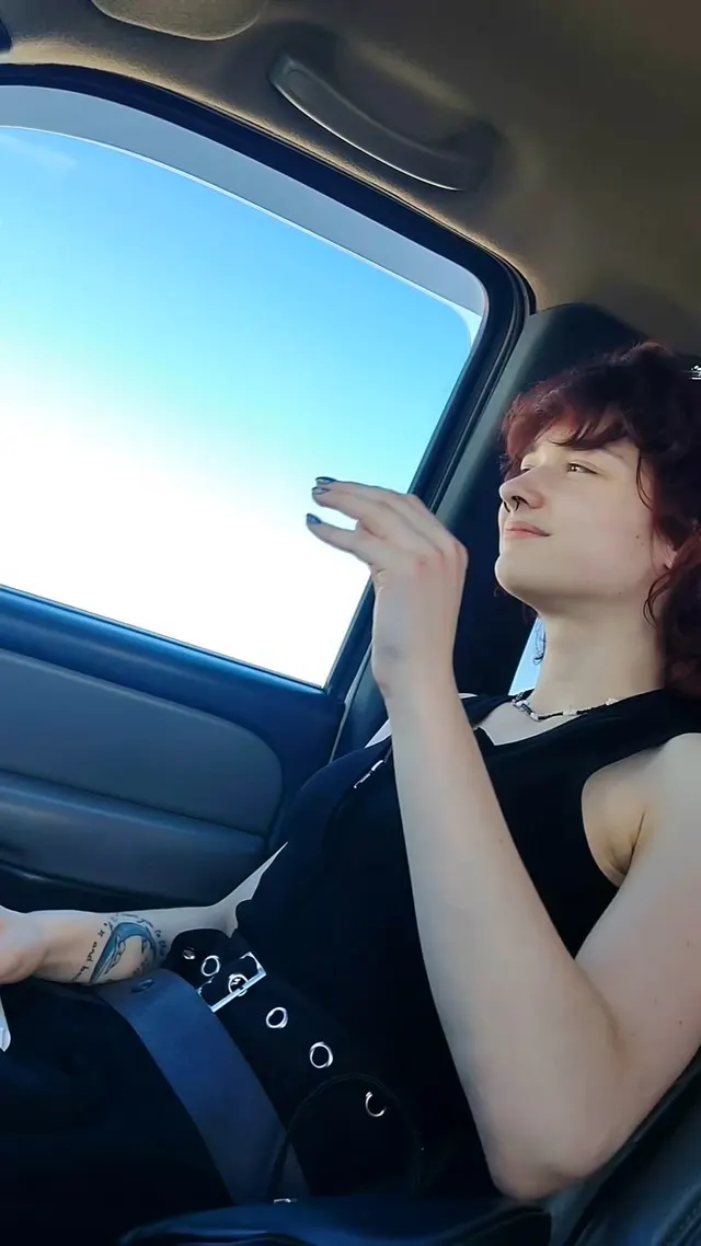 Honk honk 🪿= boi titty