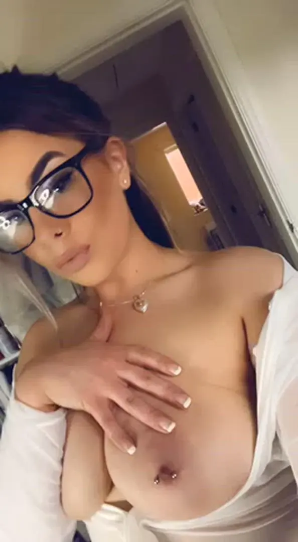 Ever wanted to fuck a slutty British girl?!